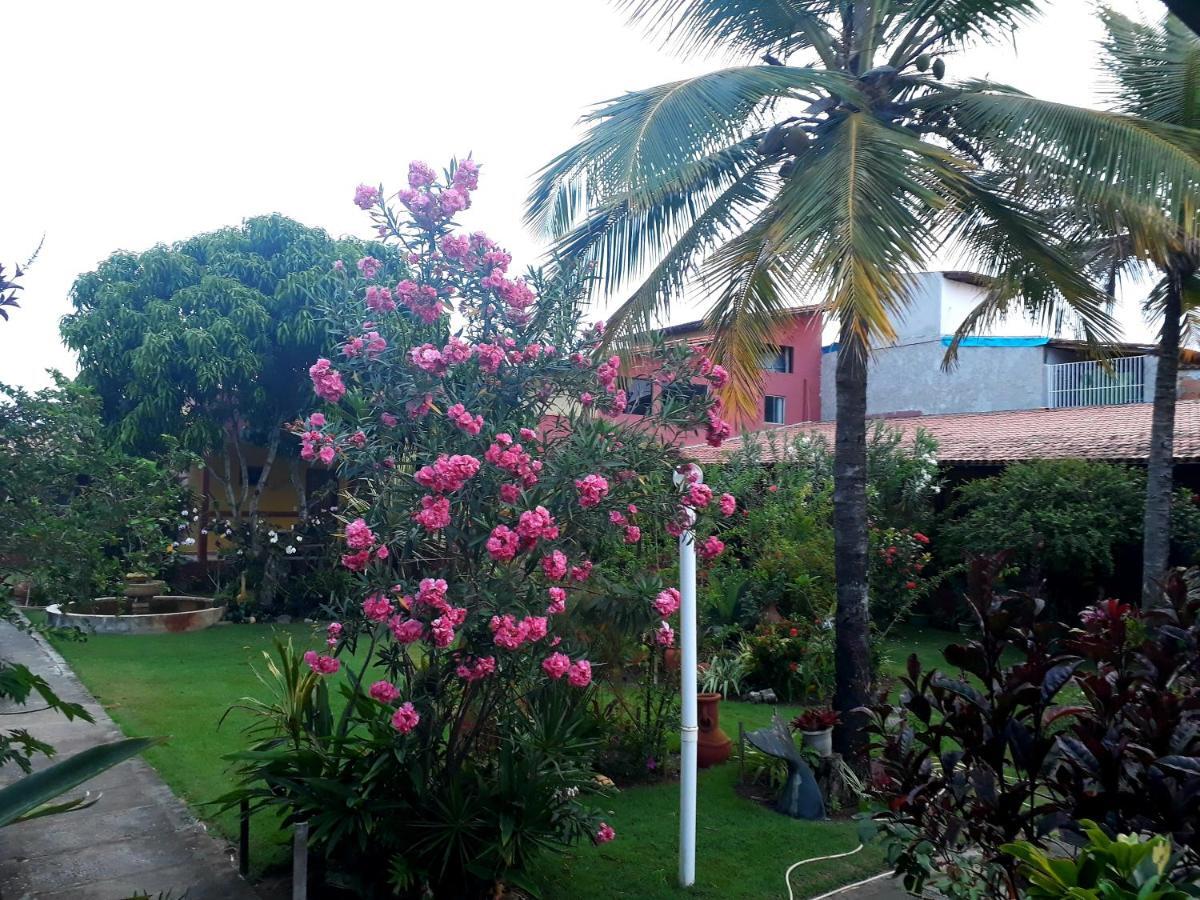 Pousada Bromelias - Suites E Aptos Nova Vicosa Exterior photo